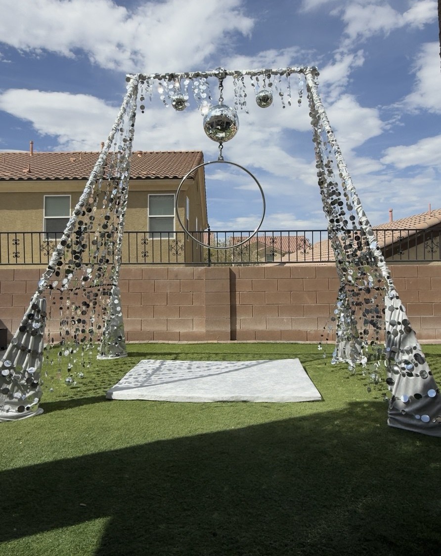Portable aerial rigging in Disco theme with mirror garlands — collection card